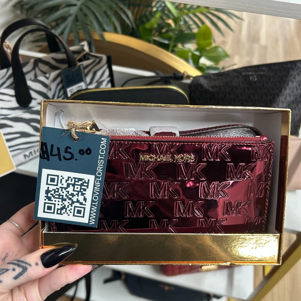 Michaelkors double zip wrislet
